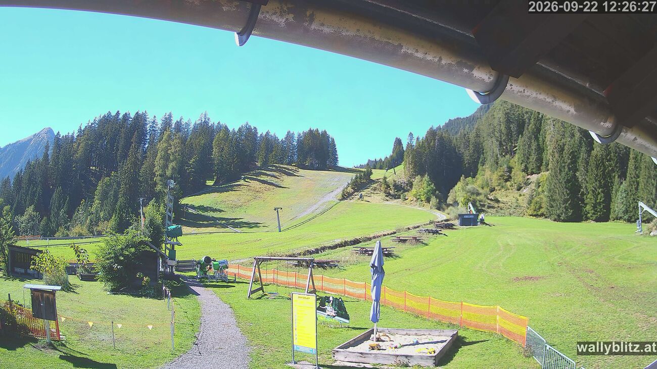Aktuelles Bild unserer Webcam Elbigenalp